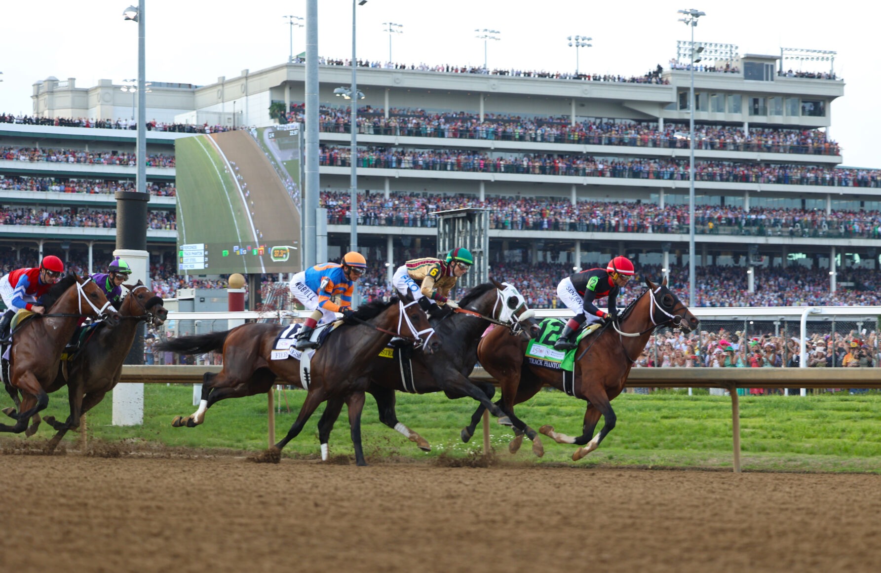 Horses race in Kentucky Derby 150.JPG